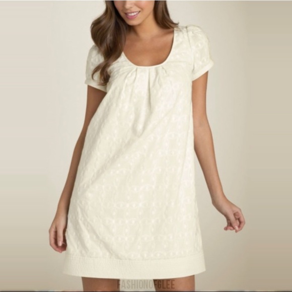 Juicy Couture Dresses & Skirts - Juicy Couture Embroidered Shift Ivory Dress 6